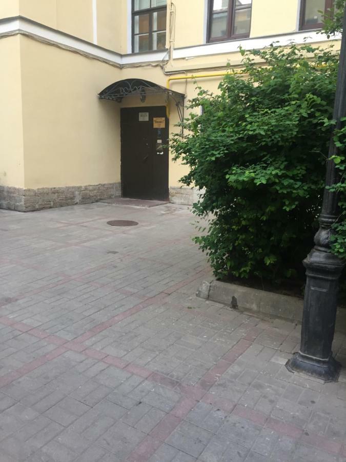 Guest House Nevsky 6 เซนต์ปีเตอร์สเบิร์ก ภายนอก รูปภาพ